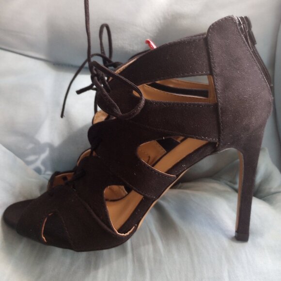Express micro suede shoes, black size 8 heels! New unboxed! - Picture 3 of 7